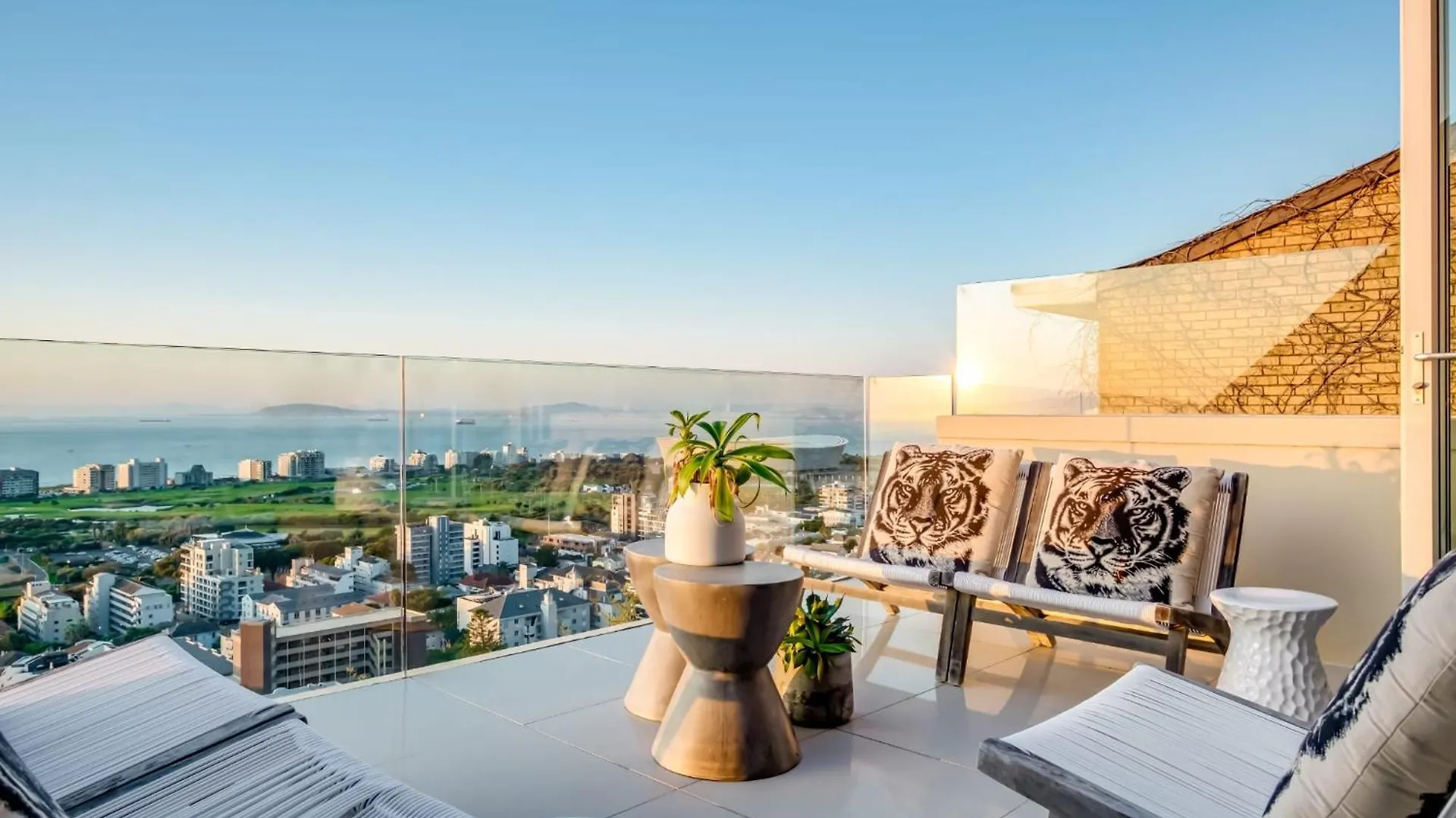 Belle View Villa In Green Point ケープタウン 0*,  南アフリカ